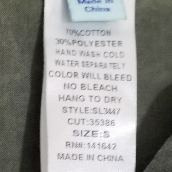 She and Sky moss green lace up side shirt size medium‎ - Picture 6 of 6